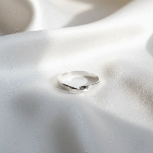 Beuni Mobius Silver Ring