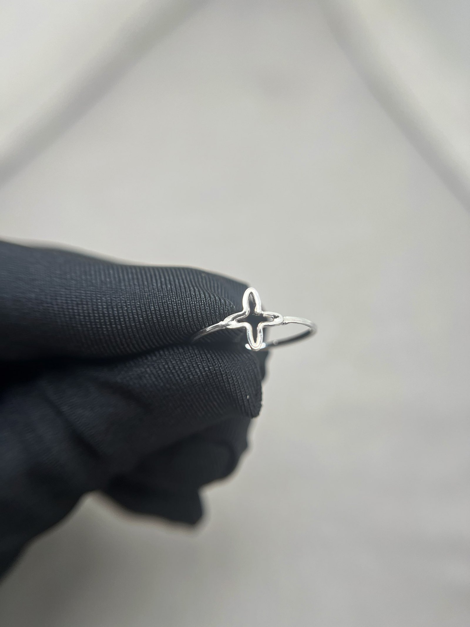 Beuni Shine Silver Ring - Image 2